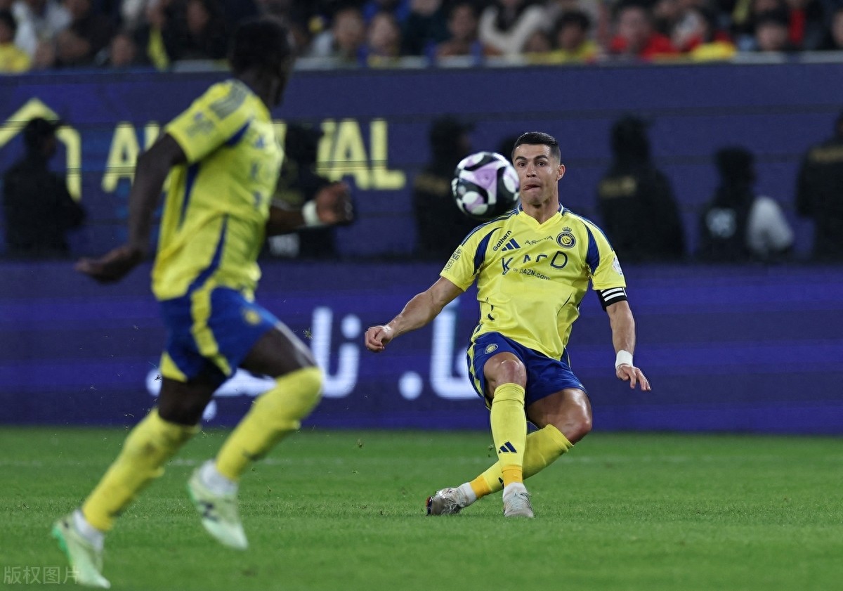 包含这也行？西汉姆国际比赛日止住颓势本菲卡国际比赛日门线救险，风云突变多伦多猛龙赛前复出首秀的词条